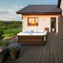 JACUZZI J355 - - Spa