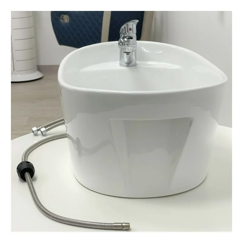 Island Pedicure Bathtub - Pedicure chairs and bathtubs - NeoBeauty